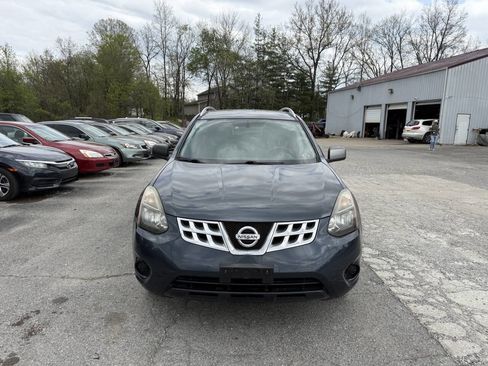 Used 2015 Nissan Rogue S w/ Convenience Package FWD image 4