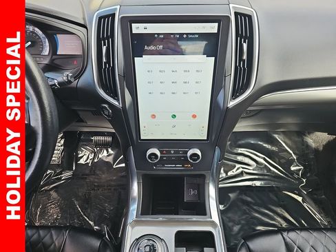 Used 2023 Ford Edge Titanium image 20