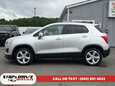 Used 2016 Chevrolet Trax LTZ AWD/4WD image 8