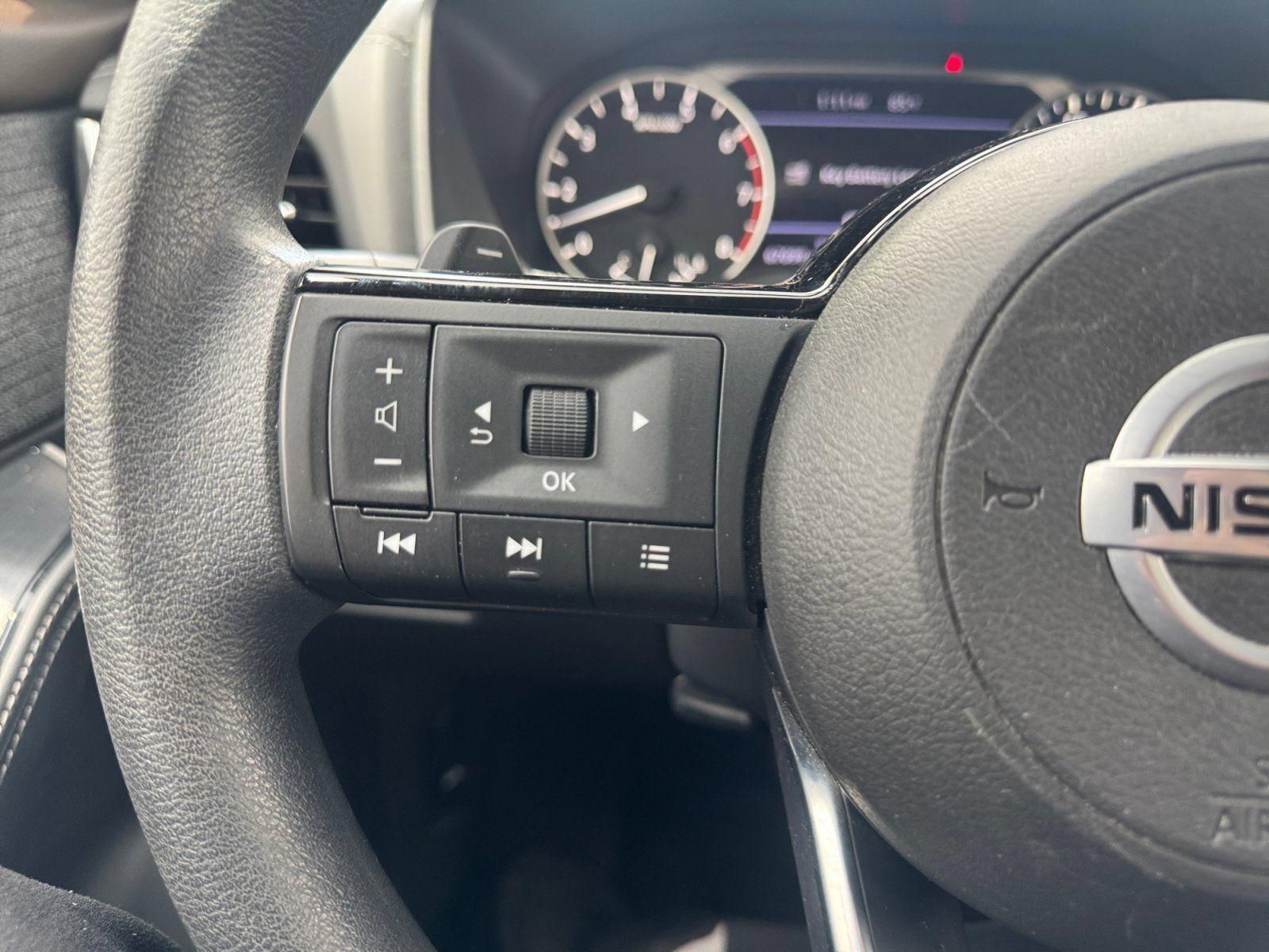 Used 2021 Nissan Rogue SV FWD image 22