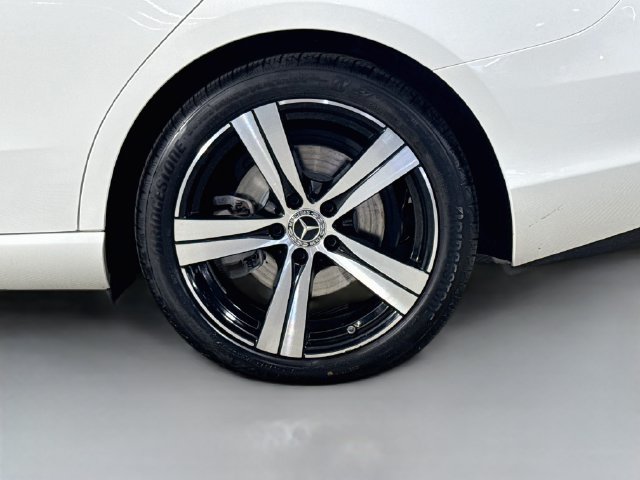 Used 2023 Mercedes-Benz C 300 4MATIC Sedan w/ Exclusive Trim Package image 36