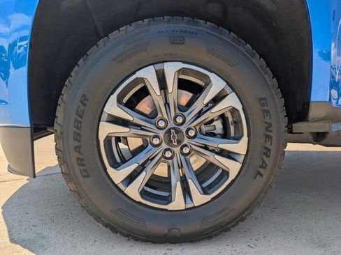 Used 2022 Chevrolet Colorado Z71 AWD/4WD image 14