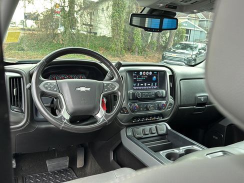 Used 2018 Chevrolet Silverado 1500 LTZ Z71 w/ Centennial Edition image 17