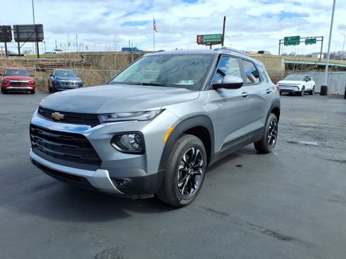 Used 2023 Chevrolet TrailBlazer LT image 1