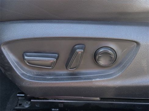 Used 2021 Toyota Avalon TRD image 26