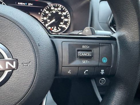 Used 2023 Nissan Rogue SV image 23