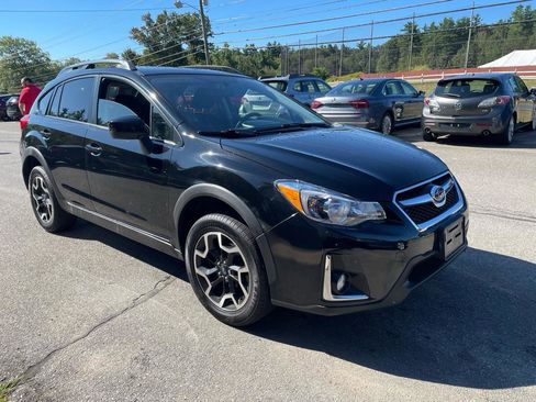 Used 2016 Subaru Crosstrek 2.0i Premium w/ Moonroof Package AWD/4WD image 3