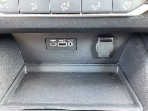 Used 2025 Nissan Altima 2.5 SV FWD image 23