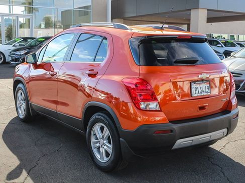 Used 2015 Chevrolet Trax LT w/ LT Sun and Sound Package image 7