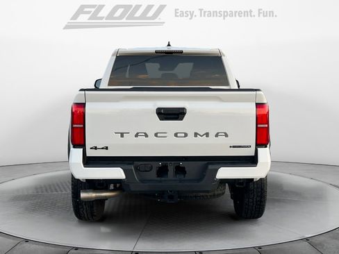 Used 2025 Toyota Tacoma TRD Off-Road image 8