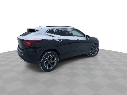 Certified 2025 Chevrolet Trax LT w/ LT Convenience Package image 8