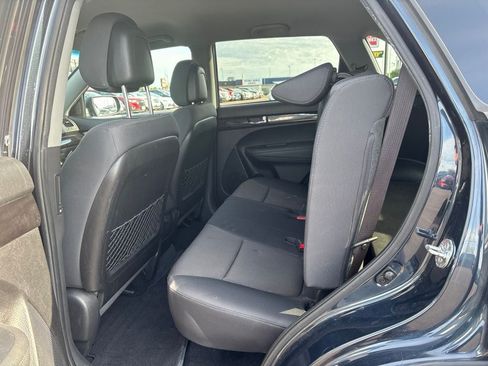 Used 2012 Kia Sorento LX AWD/4WD image 26