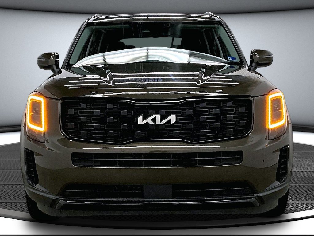 Used 2022 Kia Telluride EX w/ EX Premium Package AWD/4WD image 2