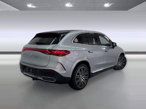 New 2026 Mercedes-Benz EQE 320 4MATIC SUV image 8