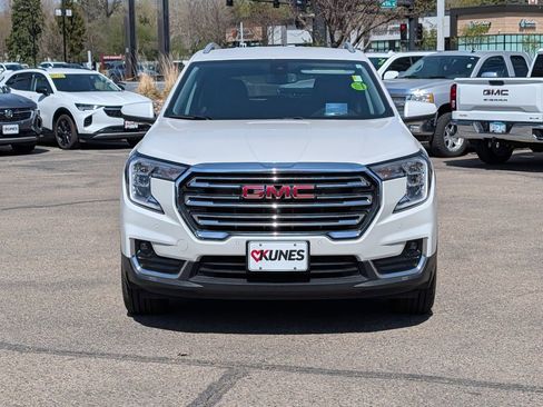 Used 2023 GMC Terrain SLT w/ Tech Package AWD/4WD image 2