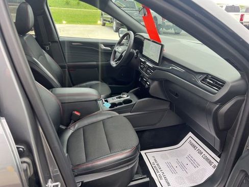 Used 2023 Ford Escape ST-Line w/ Tech Pack #1 AWD/4WD image 15