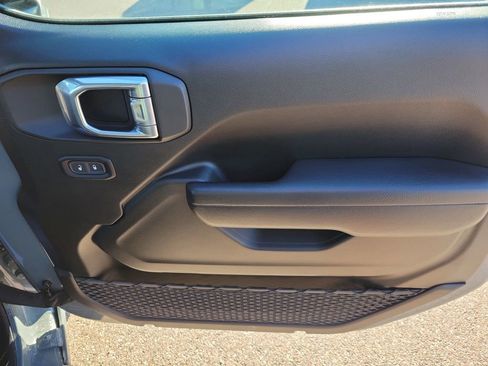 Used 2024 Jeep Wrangler Sport S image 13