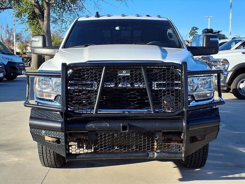 Used 2023 RAM 2500 Tradesman image 3
