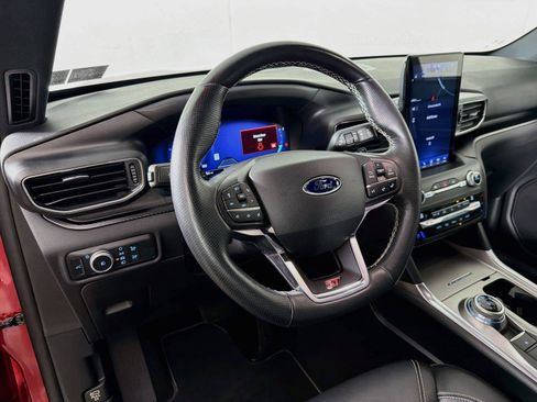 Used 2020 Ford Explorer ST w/ ST Street Pack AWD/4WD image 16