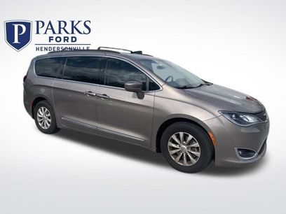 Used 2017 Chrysler Pacifica Touring-L
