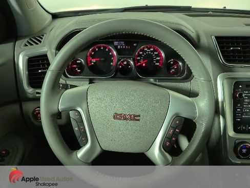 Used 2014 GMC Acadia SLT image 17