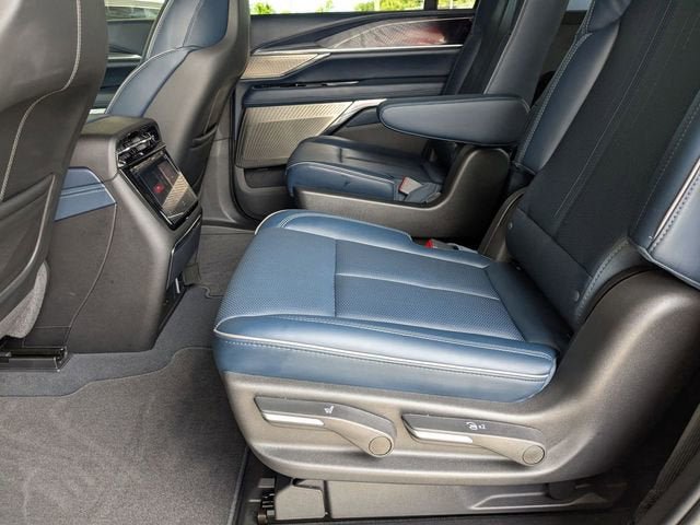 New 2025 Cadillac Escalade IQ Sport 2 AWD/4WD image 16