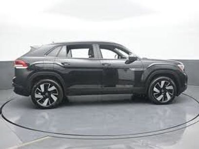 Used 2024 Volkswagen Atlas Cross Sport SE