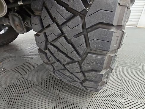 Used 2022 Jeep Wrangler Unlimited Sahara w/ Cold Weather Group AWD/4WD image 54