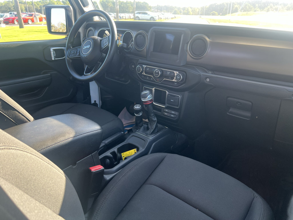 Certified 2023 Jeep Gladiator Sport w/ Trailer Tow Package AWD/4WD image 15