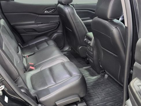 Used 2019 GMC Acadia SLT w/ LPO, Black Accent Package AWD/4WD image 21
