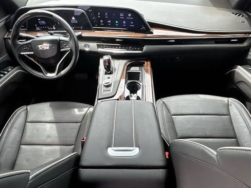Used 2024 Cadillac Escalade Premium Luxury w/ Performance Package AWD/4WD image 11