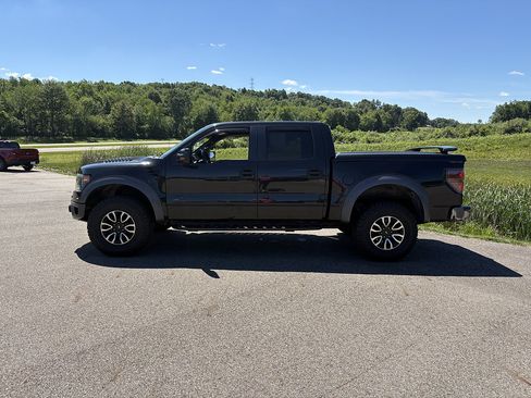 Used 2013 Ford F150 Raptor w/ Luxury Equipment Group AWD/4WD image 2