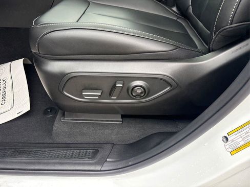 New 2026 Jeep Grand Cherokee L Limited AWD/4WD image 19