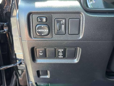 Used 2016 Toyota 4Runner SR5 AWD/4WD image 29