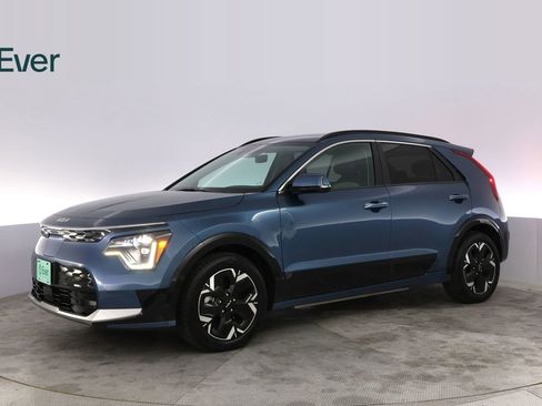 Used 2023 Kia Niro Wave w/ Wave Preserve Package FWD image 18