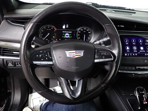 Used 2020 Cadillac XT4 Sport w/ Driver Awareness Package AWD/4WD image 29