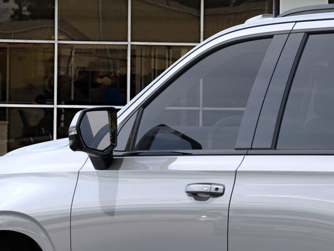 New 2026 Chevrolet Tahoe RST RWD image 12