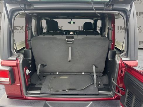 Used 2021 Jeep Wrangler Sport image 24