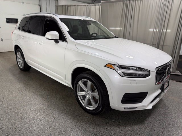 Used 2023 Volvo XC90 B5 Core w/ Protection Package Premier AWD/4WD image 3