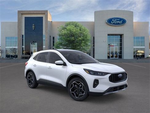 New 2026 Ford Escape Platinum w/ Premium Technology Package image 7