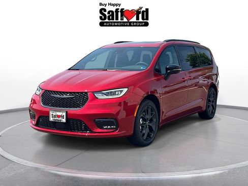 New 2026 Chrysler Pacifica Select w/ S Appearance Package FWD image 1