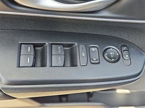 Used 2022 Honda CR-V EX image 27