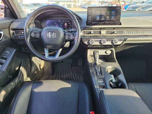 Used 2023 Honda Civic Touring image 11