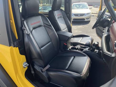 Used 2021 Jeep Wrangler Rubicon AWD/4WD image 25
