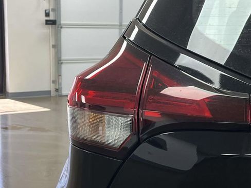 Used 2024 Nissan Kicks SR image 10