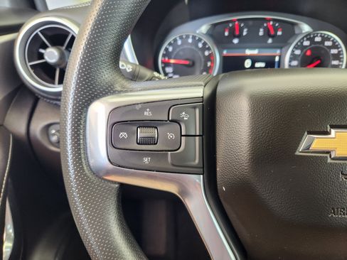 Used 2025 Chevrolet Blazer LT AWD/4WD image 30
