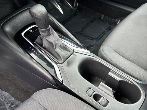 Used 2024 Toyota Corolla LE image 21