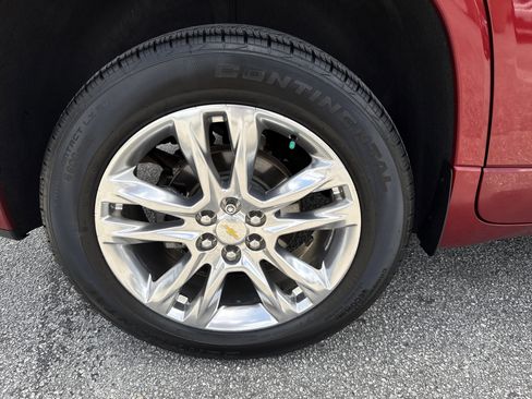 Used 2020 Chevrolet Traverse High Country w/ LPO, Cargo Package AWD/4WD image 28