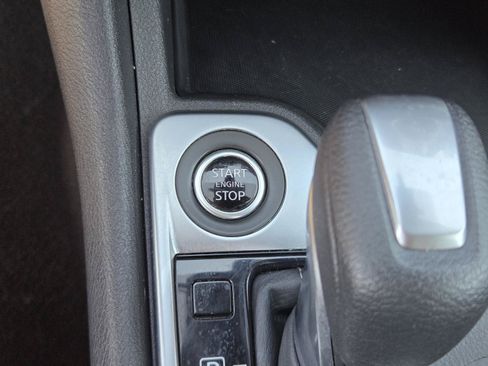 Used 2025 Nissan Sentra SV FWD image 14