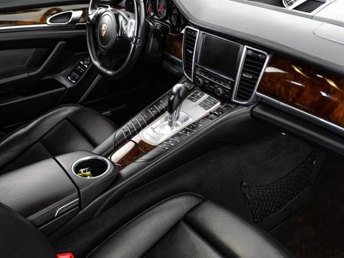 Used 2010 Porsche Panamera Turbo image 23